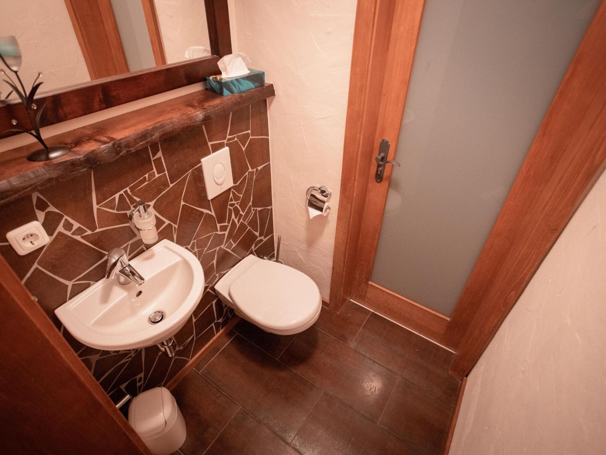 Holiday Home With Whirlpool And Sauna In Viechtach Bagian luar foto